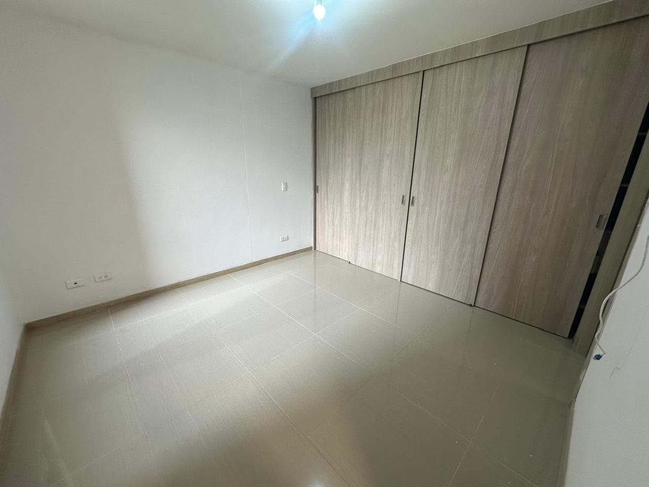 Apartamento en arriendo en Navarra, Bello — foto 3 de 15