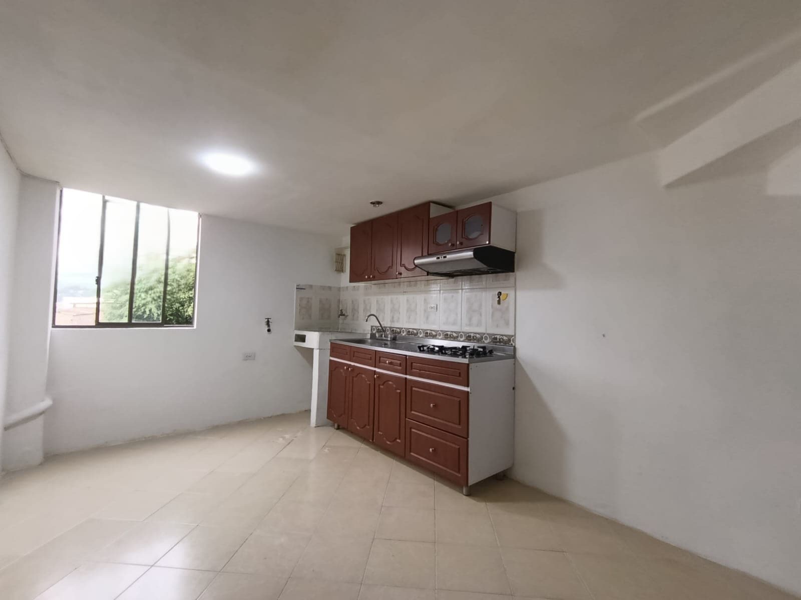 Apartamento en arriendo en Buenos Aires, Centro, Medellín — foto 2 de 13