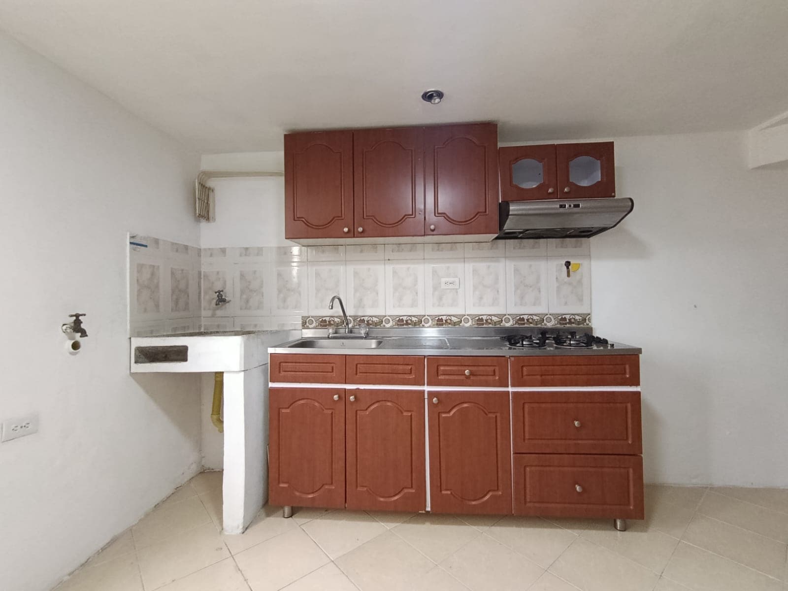 Apartamento en arriendo en Buenos Aires, Centro, Medellín — foto 3 de 13