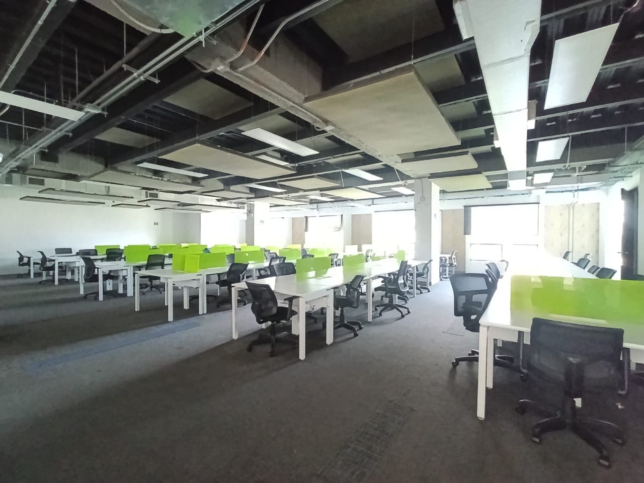 Oficina en arriendo en Milla de Oro, El Poblado, Medellín — foto 1 de 20