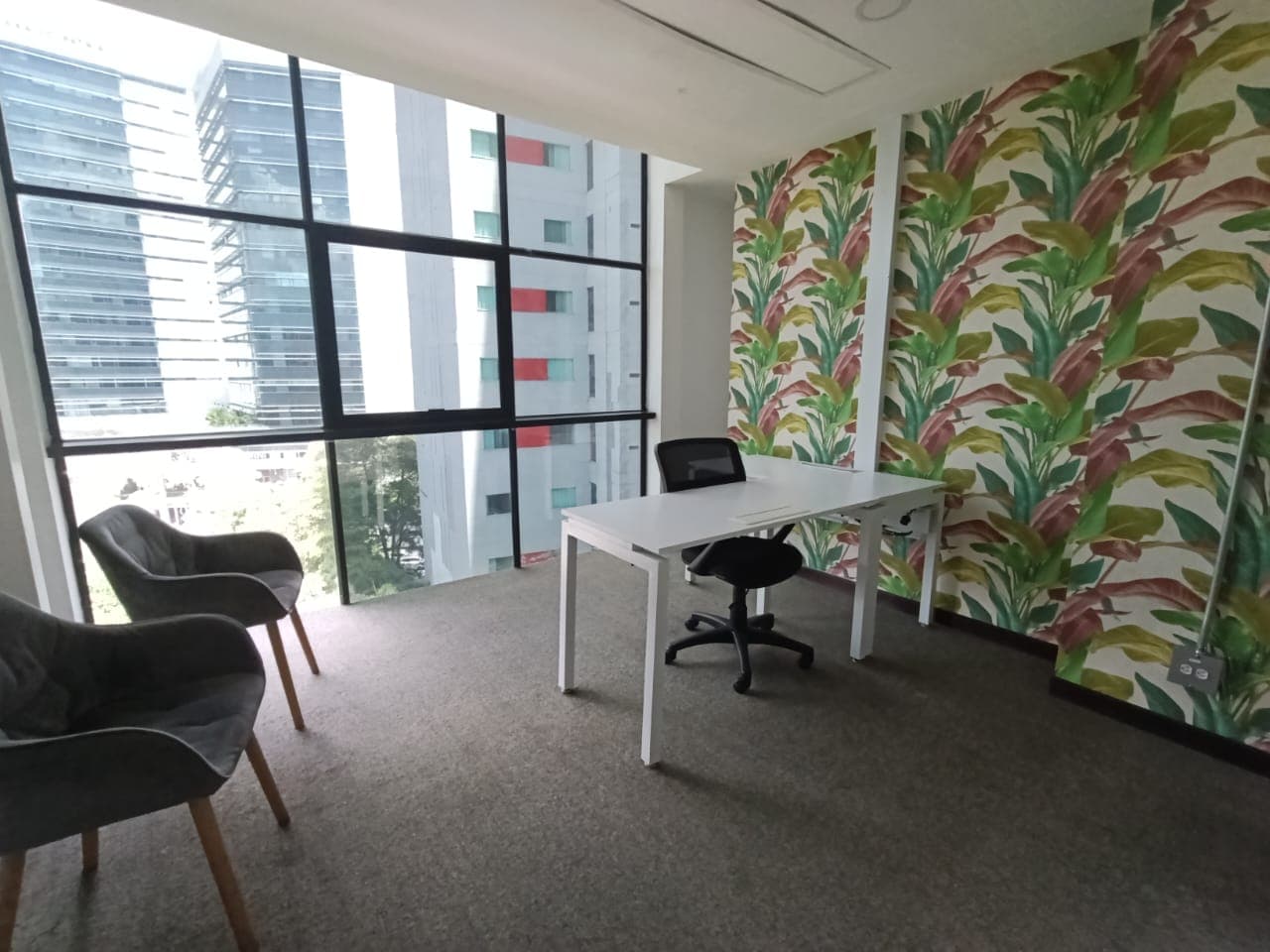 Oficina en arriendo en Milla de Oro, El Poblado, Medellín — foto 3 de 20