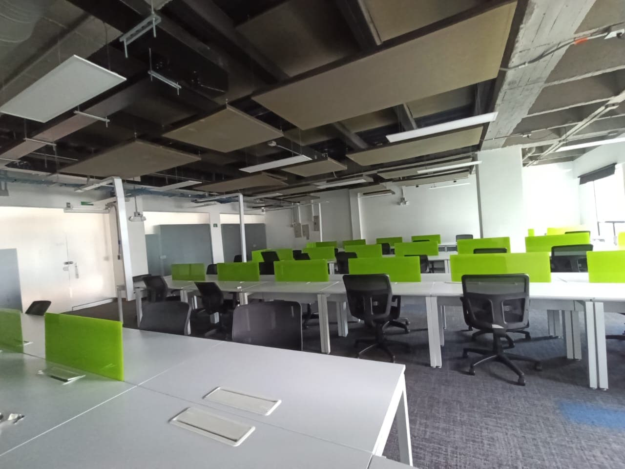 Oficina en arriendo en Milla de Oro, El Poblado, Medellín — foto 5 de 20