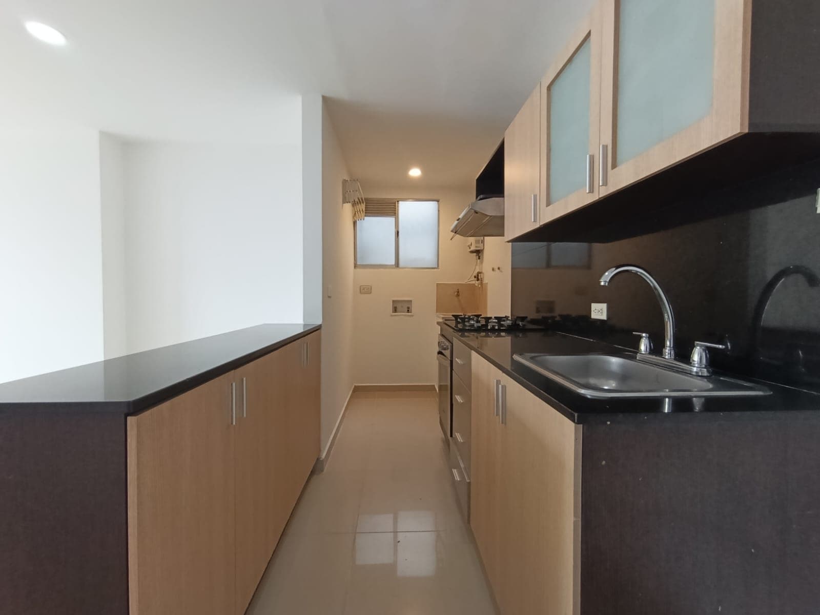 Apartamento en arriendo en Ciudad del Rio, El Poblado, Medellín — foto 4 de 18