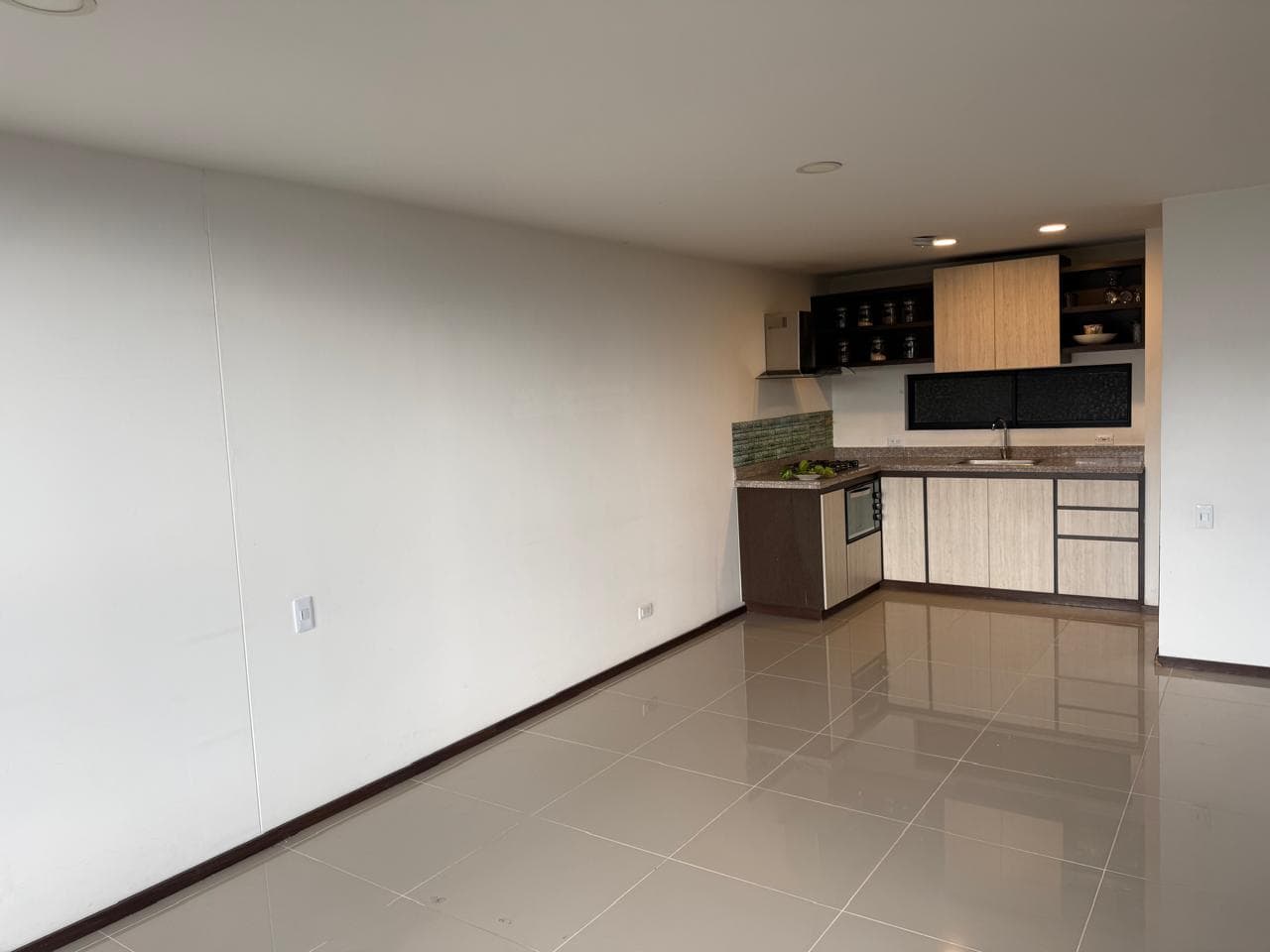 Apartamento en arriendo en El Carmelo Sabaneta — foto 1 de 20