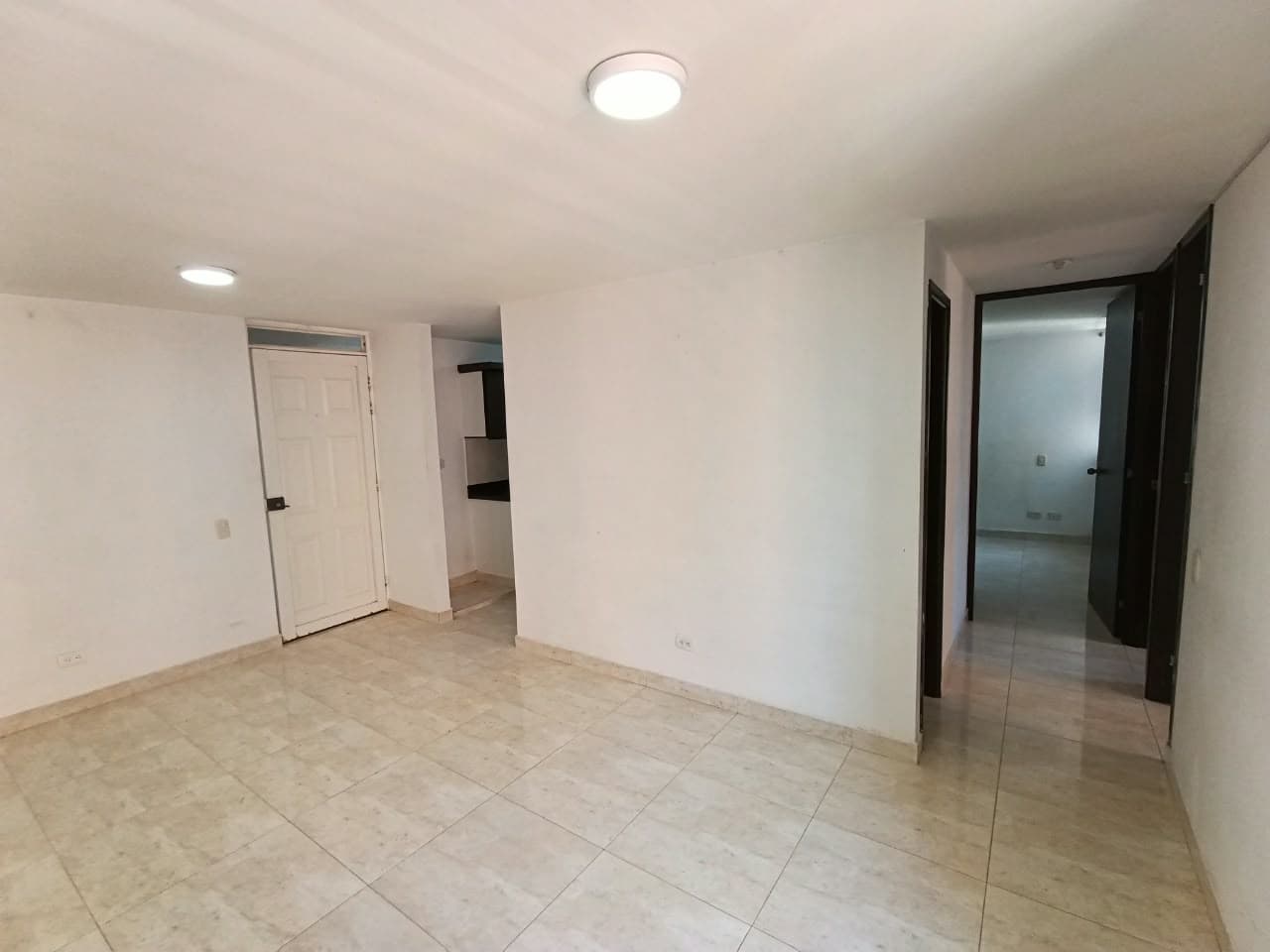 Apartamento en arriendo en San Gabriel Bello — foto 4 de 12