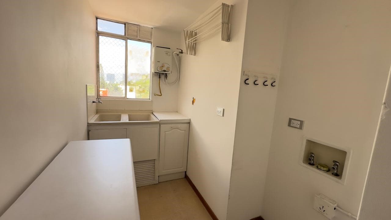 Apartamento en arriendo en Medellín — foto 5 de 13