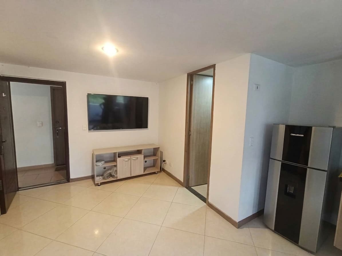 Apartamento en arriendo en San Jose Obrero, Bello — foto 2 de 12