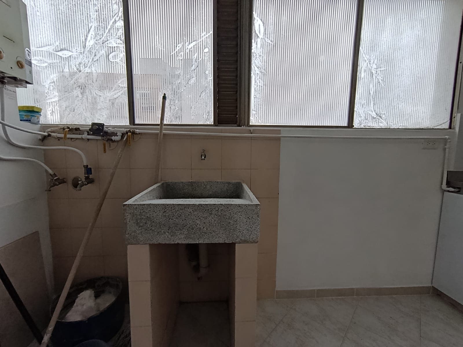 Apartamento en arriendo en La Frontera, El Poblado, Medellín — foto 4 de 12