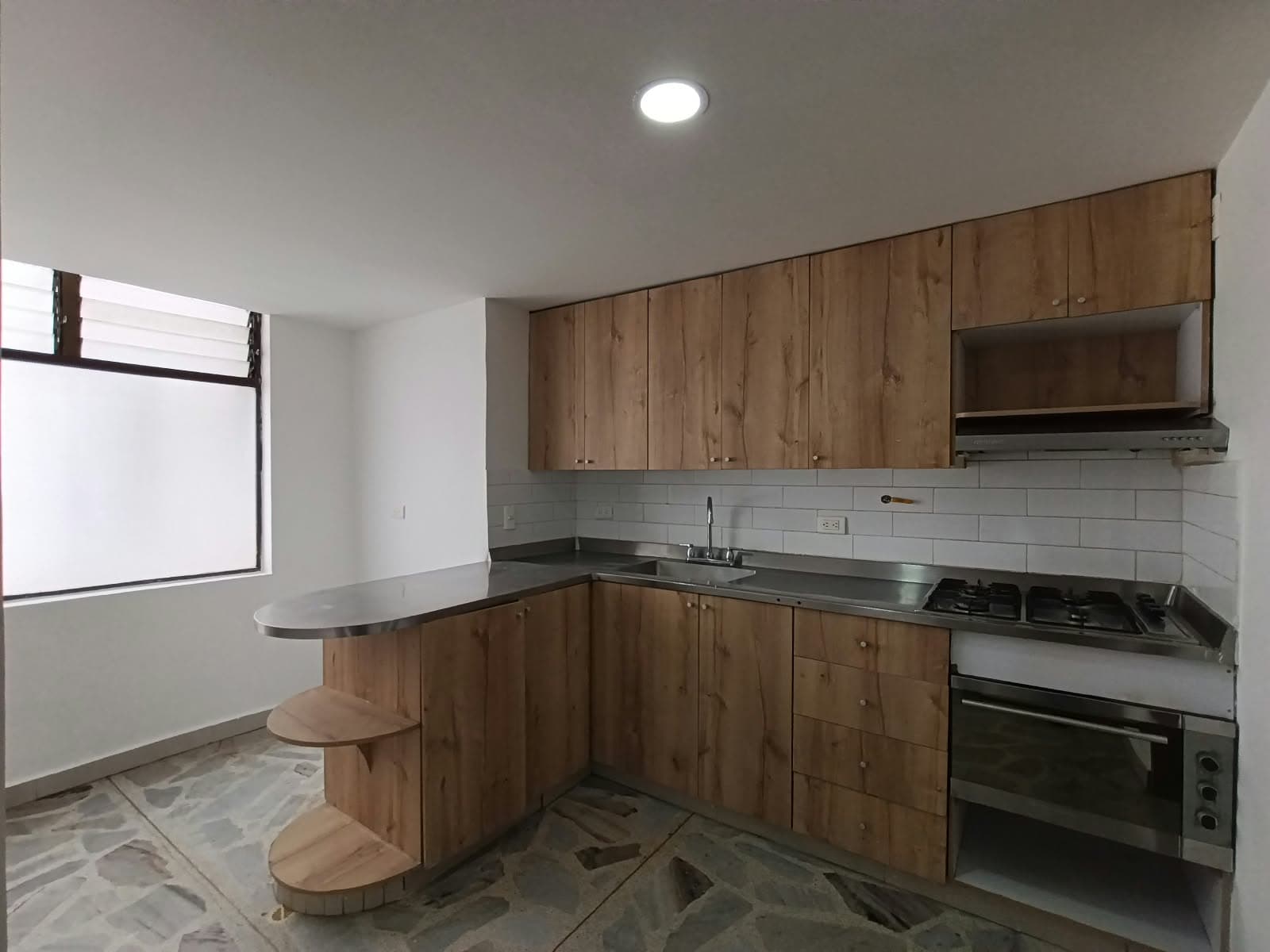 Apartamento en arriendo en Conquistadores, Laureles, Medellín — foto 4 de 16