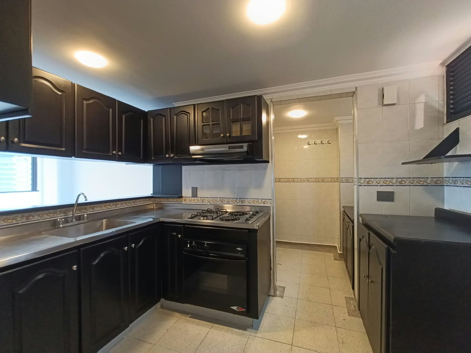 Apartamento en arriendo en Conquistadores, Laureles, Medellín — foto 3 de 15