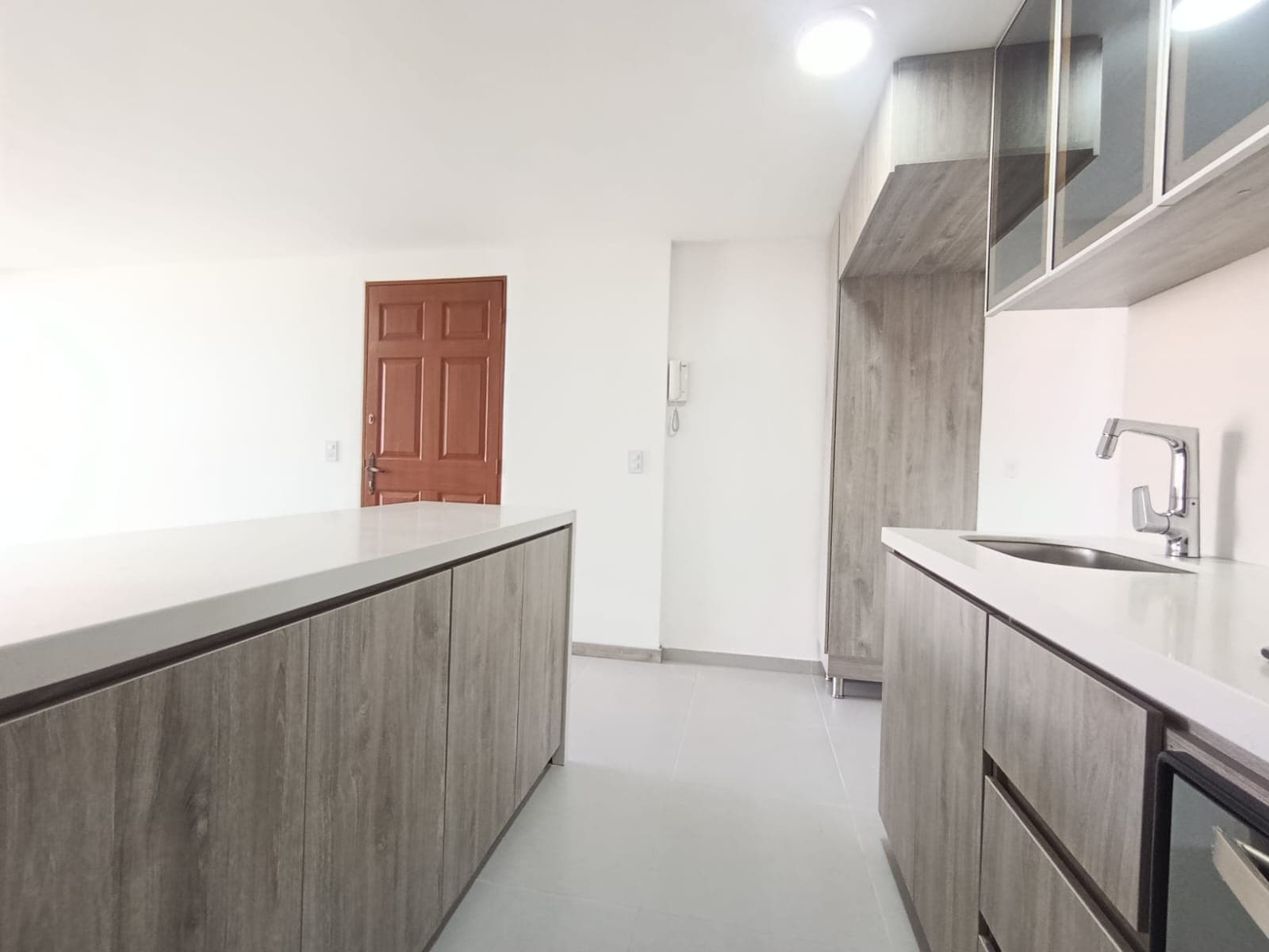 Apartamento en arriendo en Medellín — foto 2 de 17