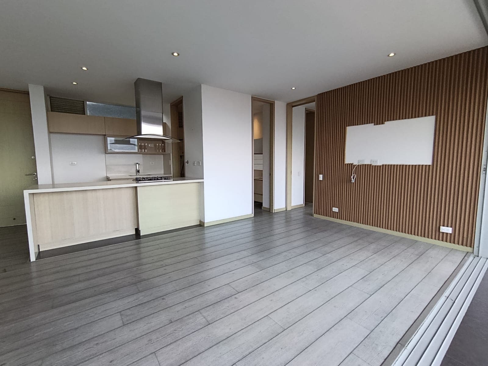 Apartaestudio en arriendo en Altos del Poblado Cola del Zorro, Medellín — foto 3 de 19