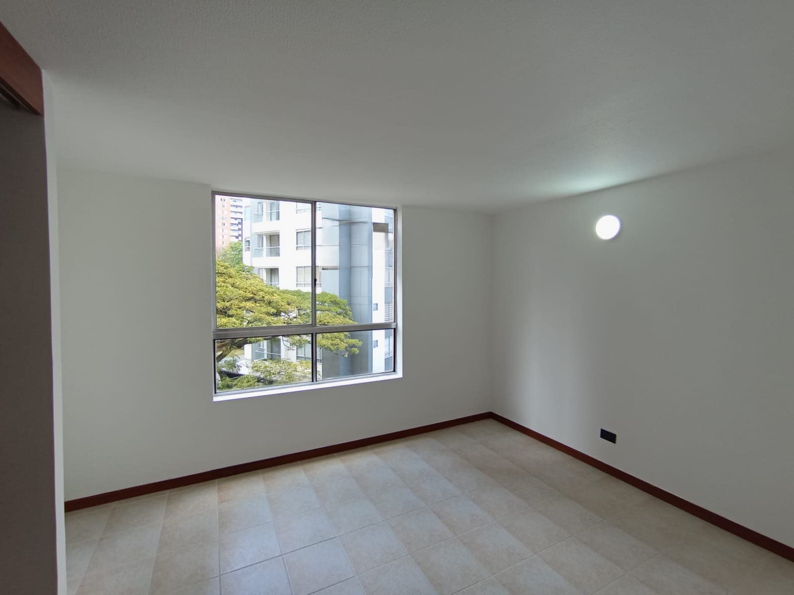 Apartamento en arriendo en Santa María de los Ángeles, El Poblado, Medellín — foto 3 de 16