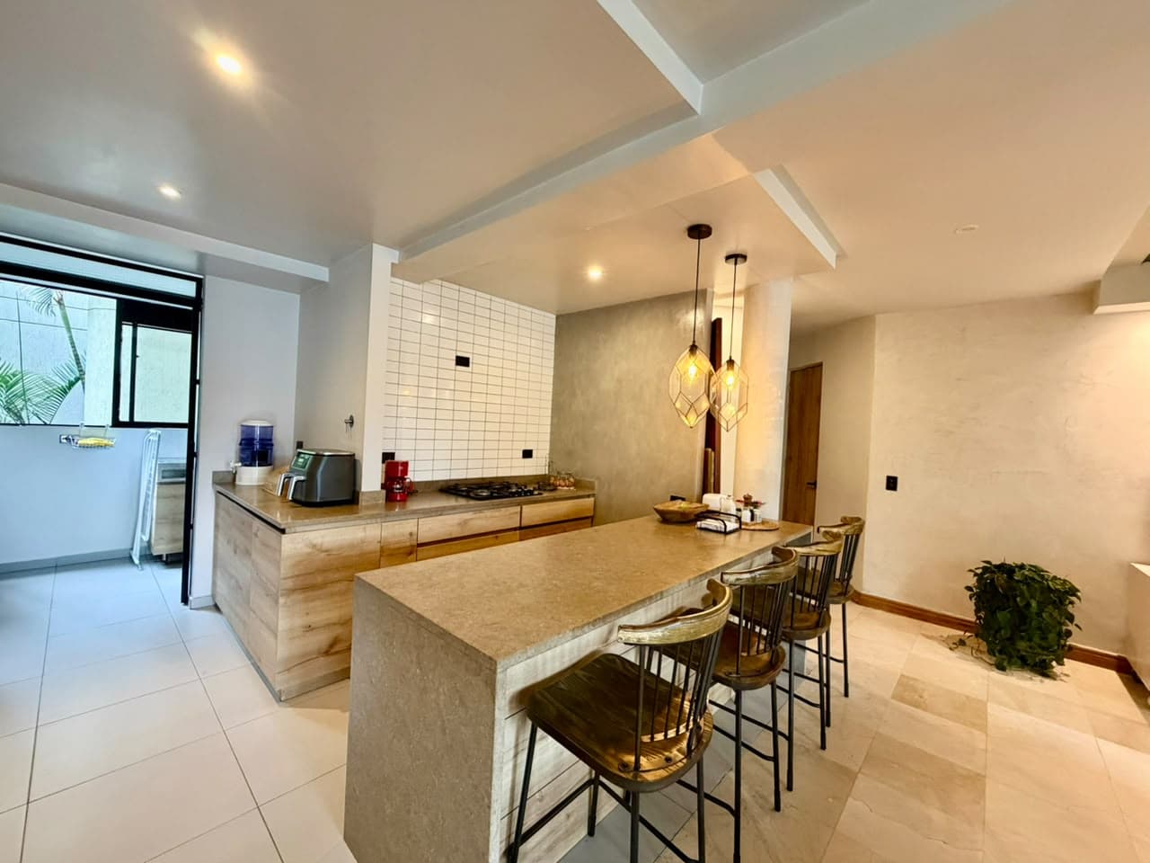 Apartamento en arriendo en Los Balsos, El Poblado, Medellín — foto 5 de 13