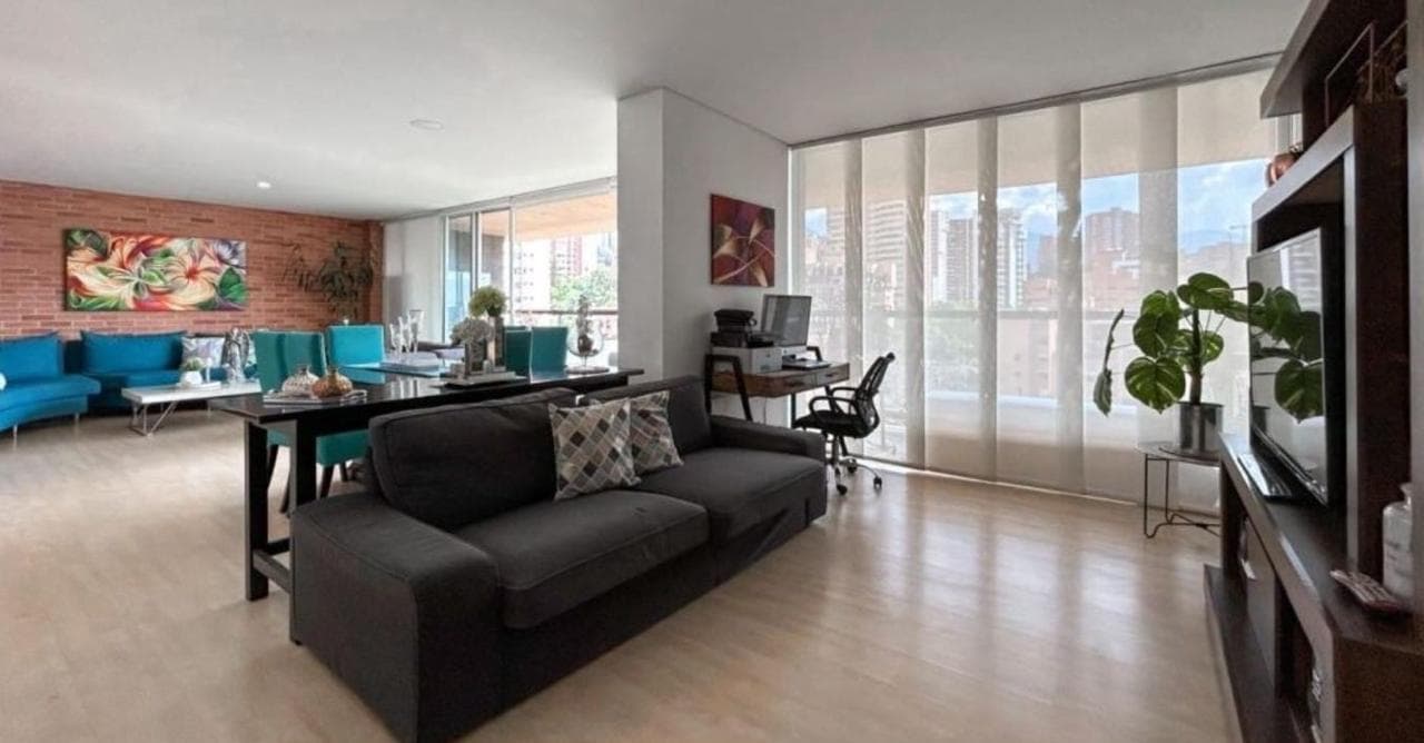 Apartamento en arriendo en Loma de los Parra, El Poblado, Medellín — foto 2 de 12