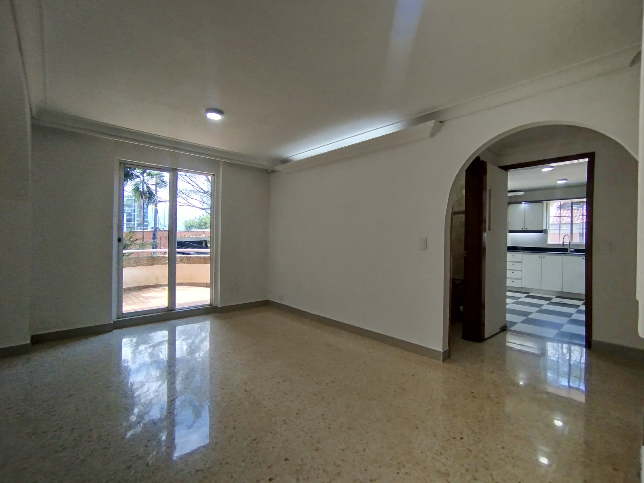 Casa Vivienda en arriendo en Castropol, Poblado, Medellín — foto 4 de 20