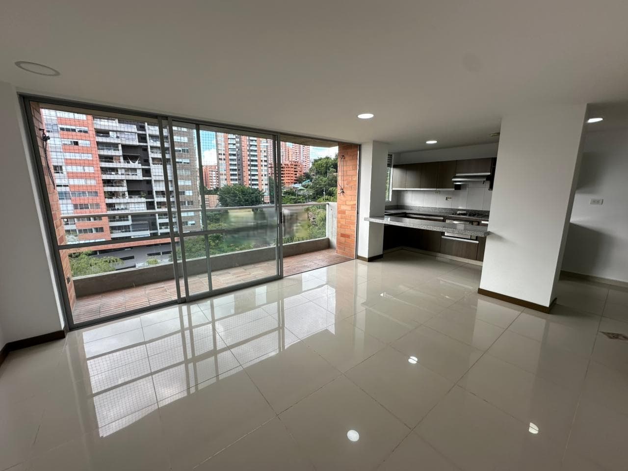 Apartamento en arriendo en El Chocho, Envigado — foto 3 de 20