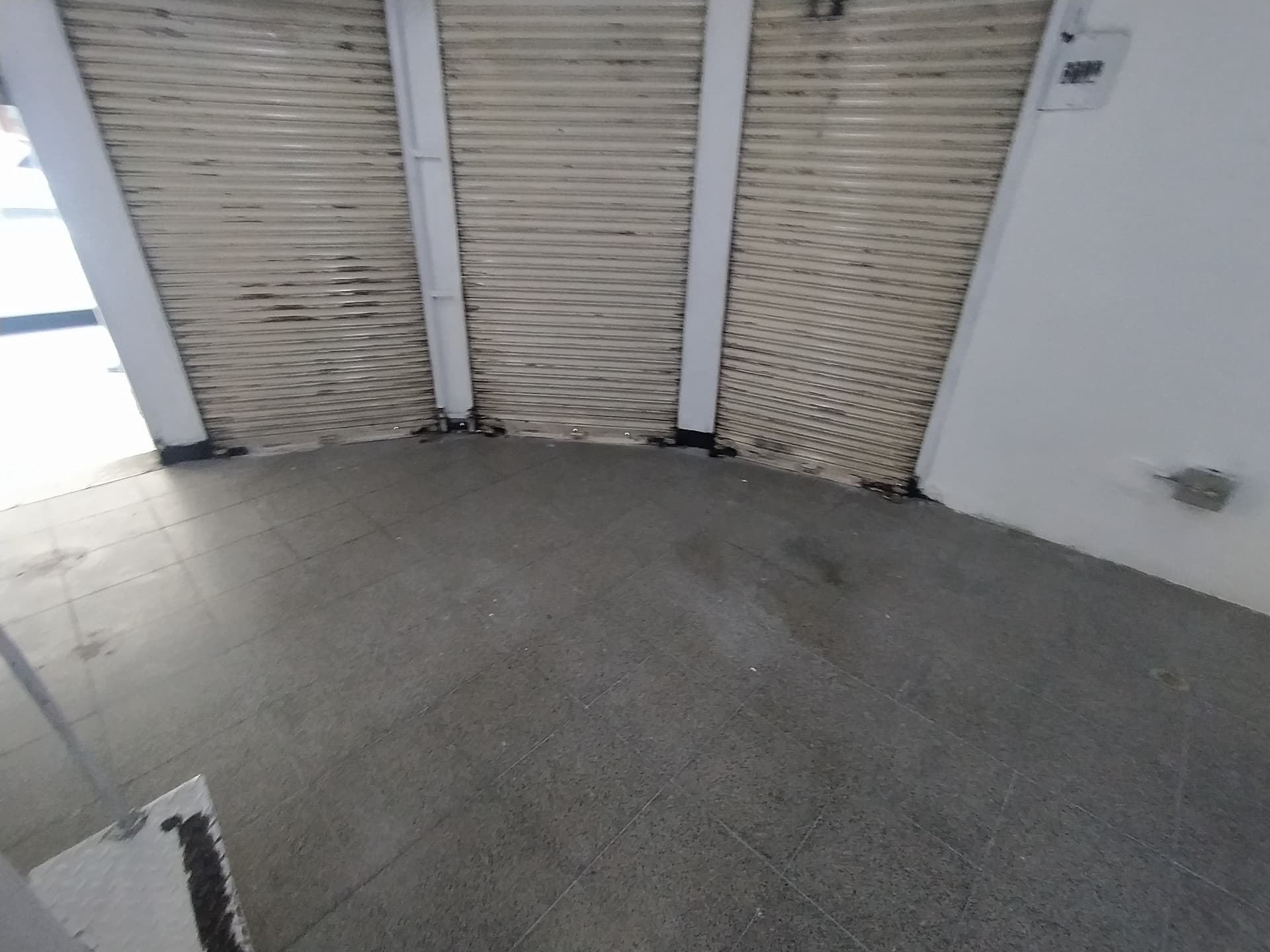 Local en arriendo en La Candelaria, Centro, Medellín — foto 1 de 15