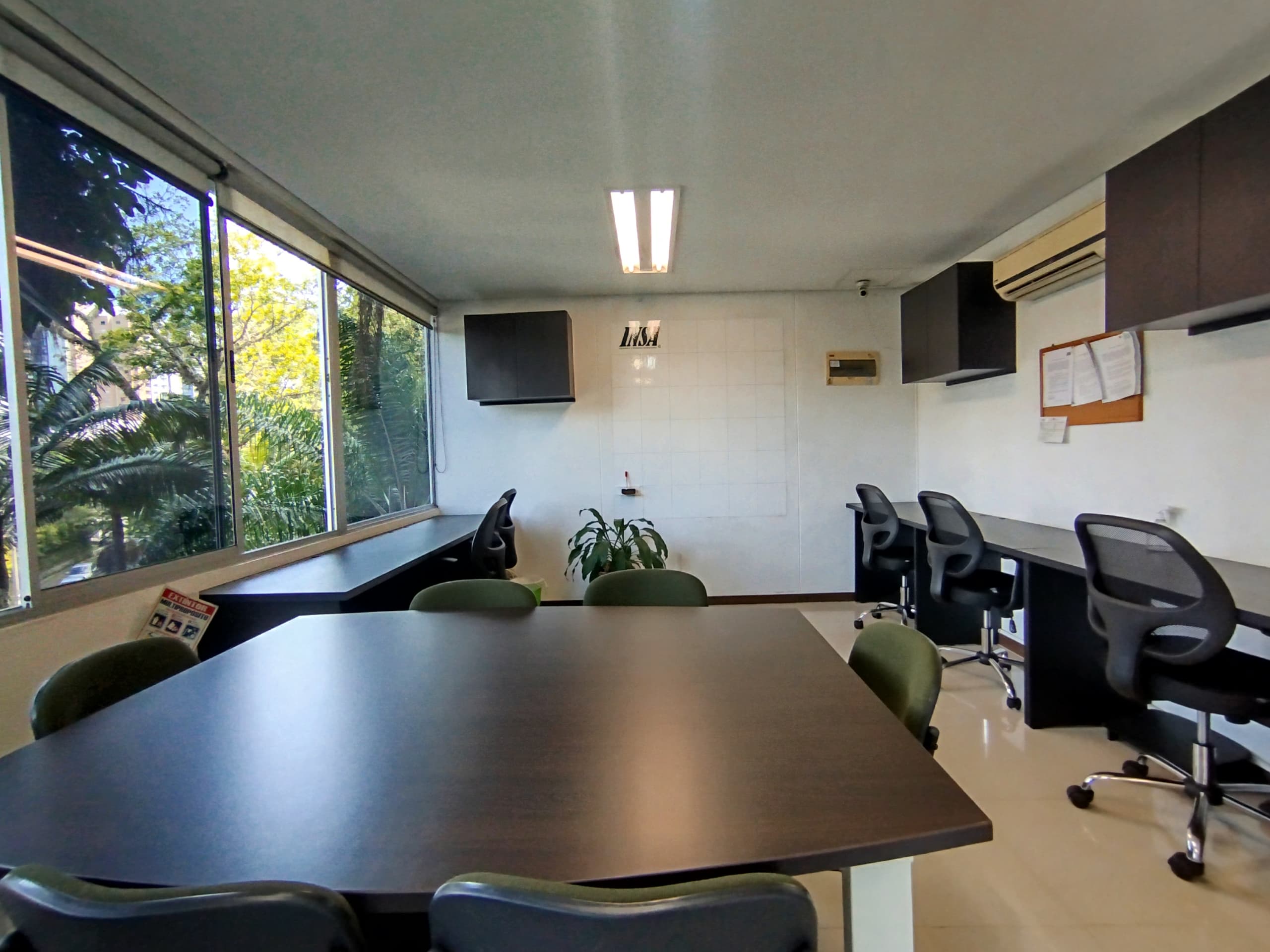 Oficina en arriendo en Manila, Poblado, Medellín — foto 4 de 13
