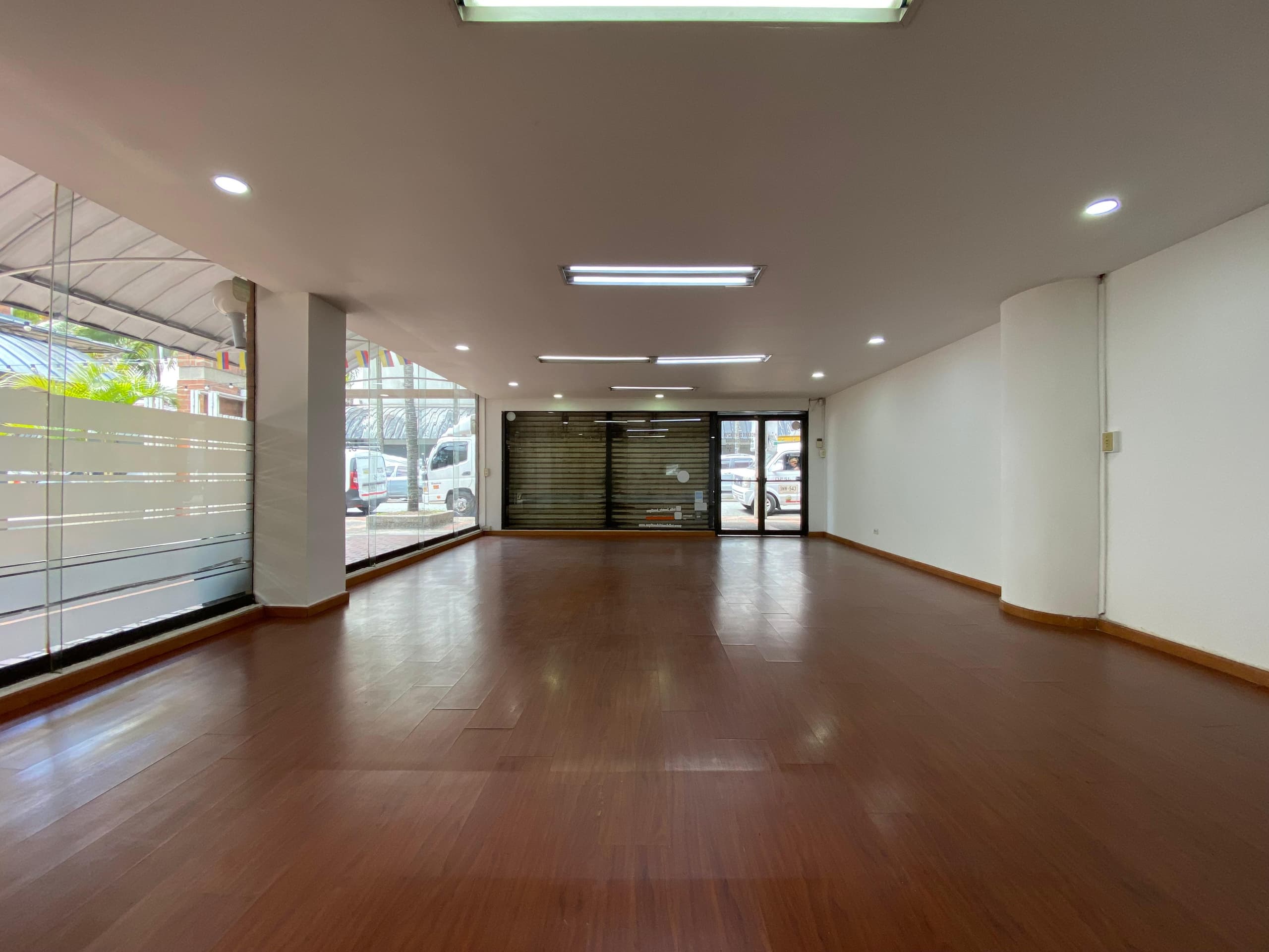 Local en arriendo en San Diego, Poblado, Medellín — foto 4 de 12