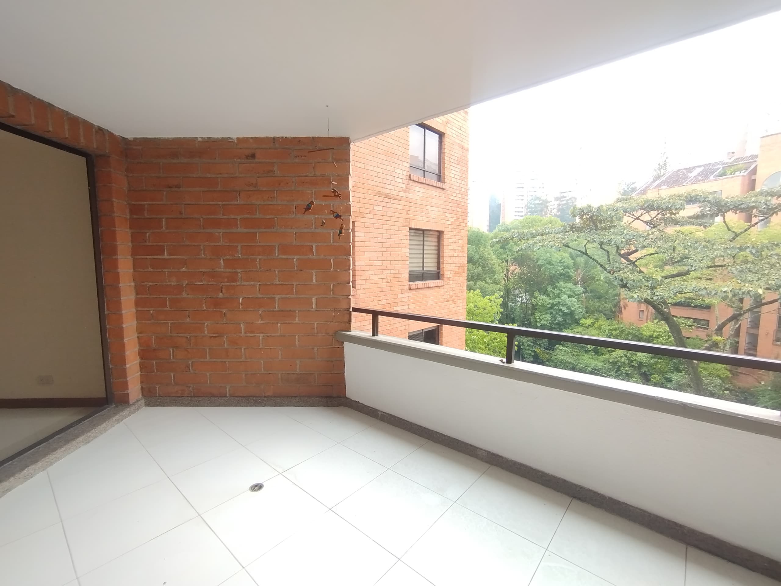 Apartamento en arriendo en Transversal Inferior, Poblado, Medellín — foto 4 de 20