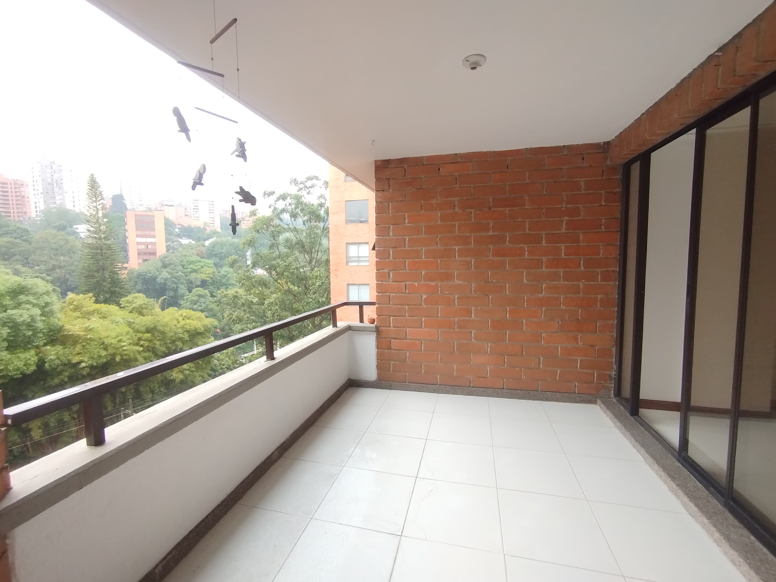 Apartamento en arriendo en Transversal Inferior, Poblado, Medellín — foto 5 de 20
