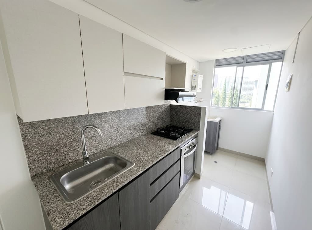 Apartamento en arriendo en El Esmeraldal, Envigado — foto 2 de 14