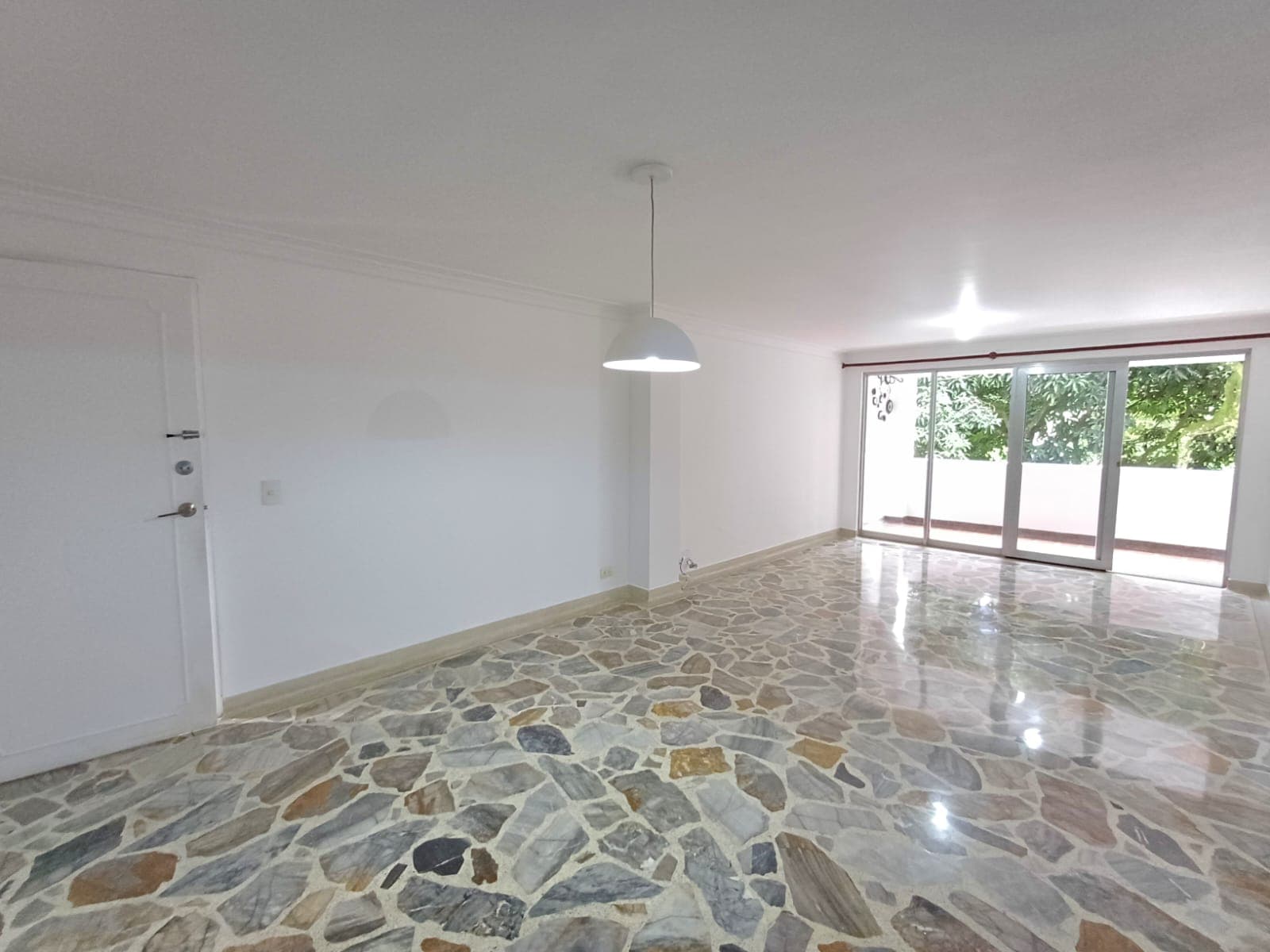 Apartamento en arriendo en Castropol, Poblado, Medellín — foto 4 de 20