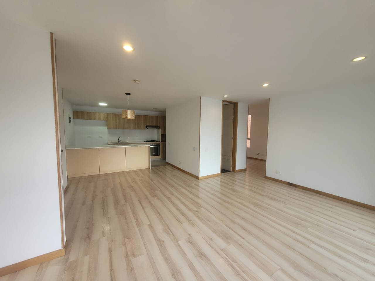 Apartamento en arriendo en Loma de los Benedictinos, Envigado — foto 4 de 20