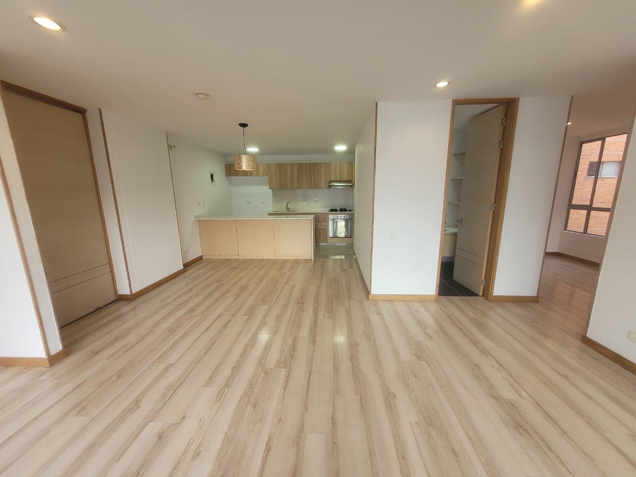 Apartamento en arriendo en Loma de los Benedictinos, Envigado — foto 5 de 20