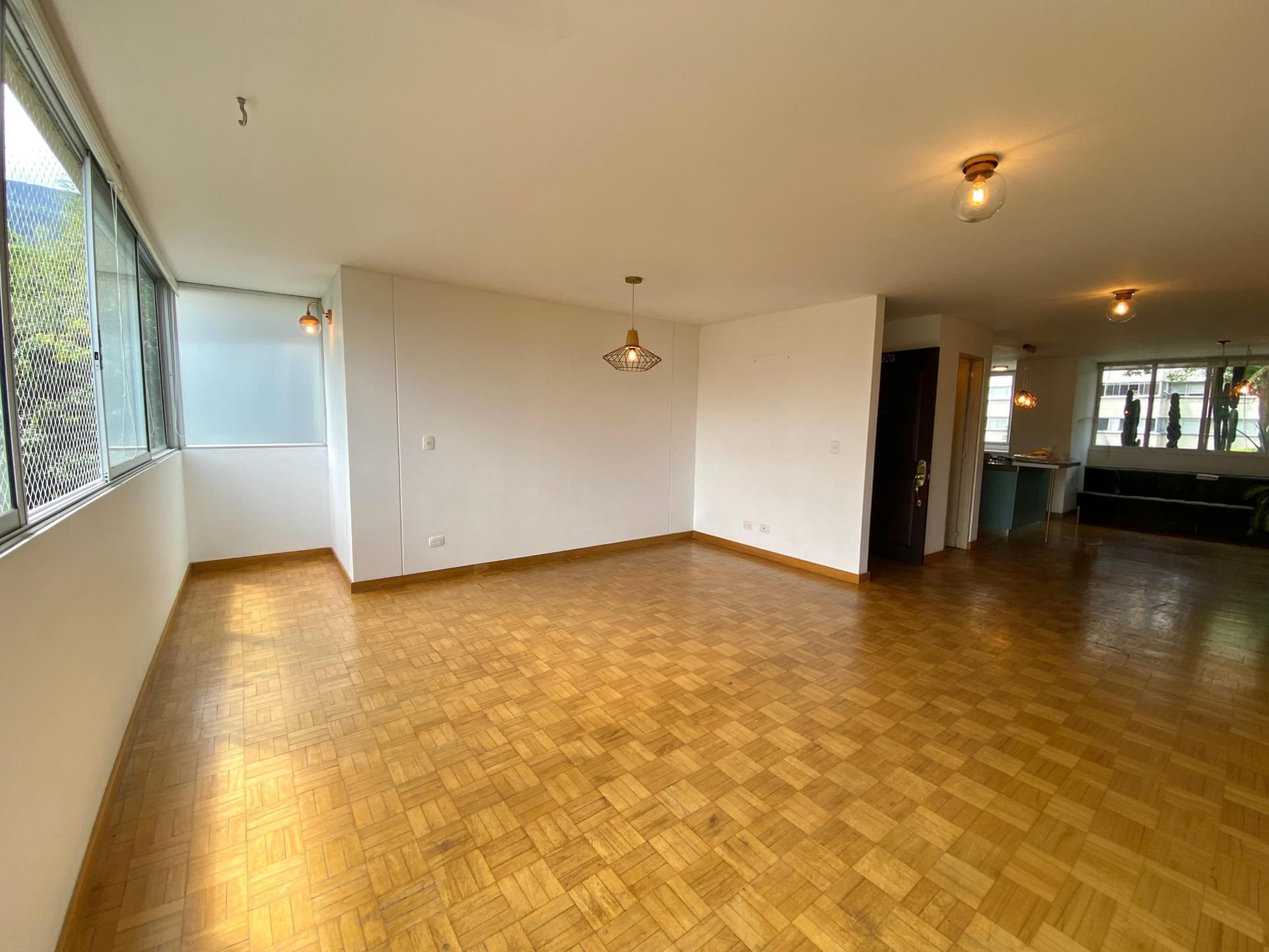Apartamento en arriendo en El Tesoro, Poblado, Medellín — foto 2 de 20