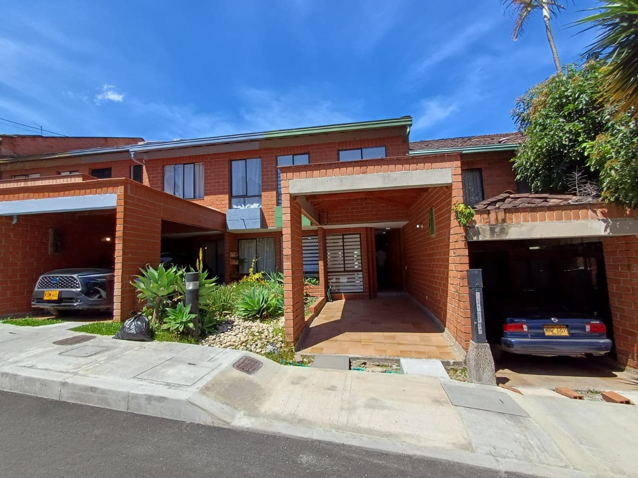 Casa Vivienda en arriendo en Alejandría, Poblado, Medellín — foto 2 de 20