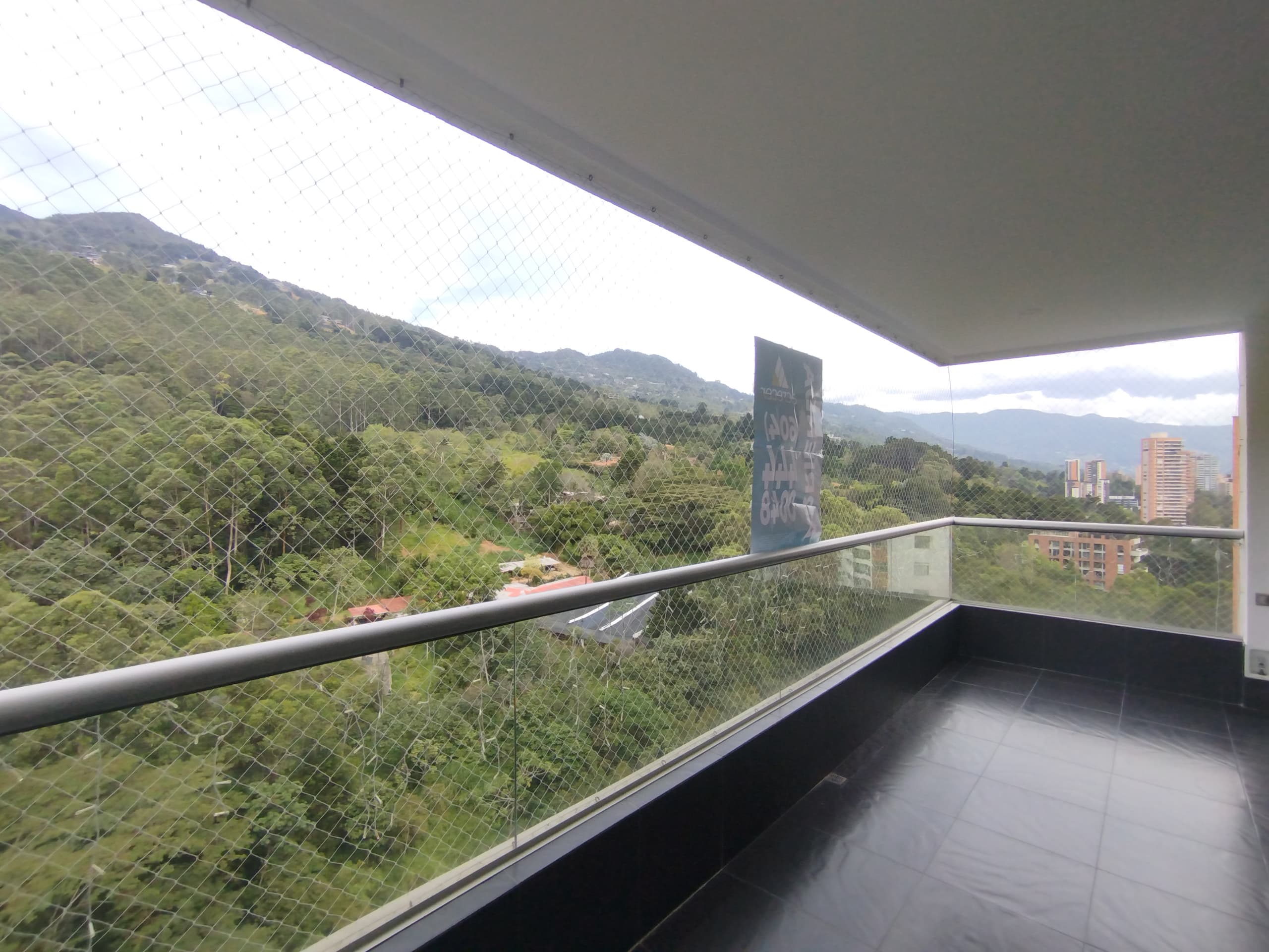 Apartamento en arriendo en La Calera, Poblado, Medellín — foto 2 de 20