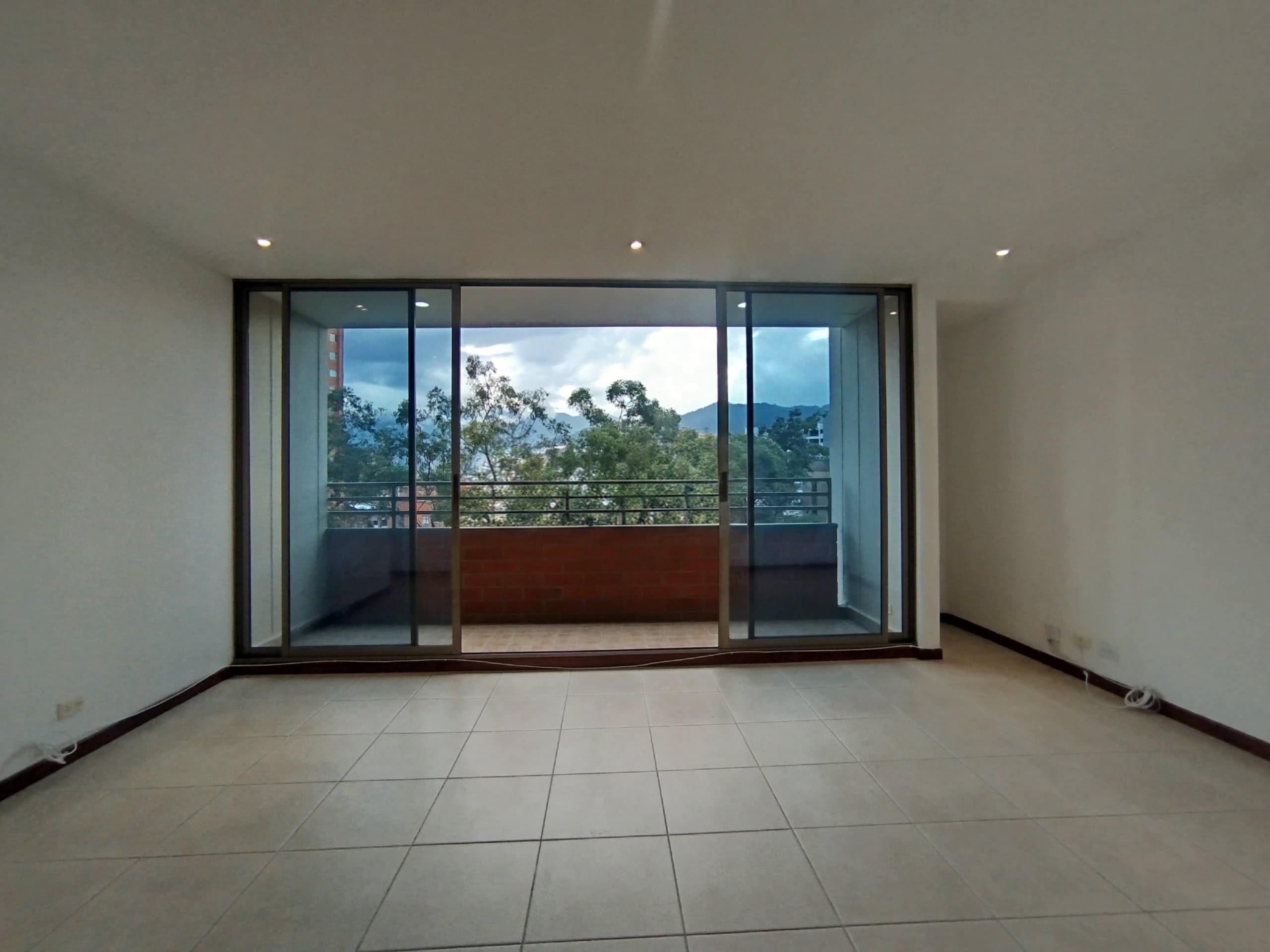 Apartamento en arriendo en La Frontera M, Poblado, Medellín — foto 3 de 20