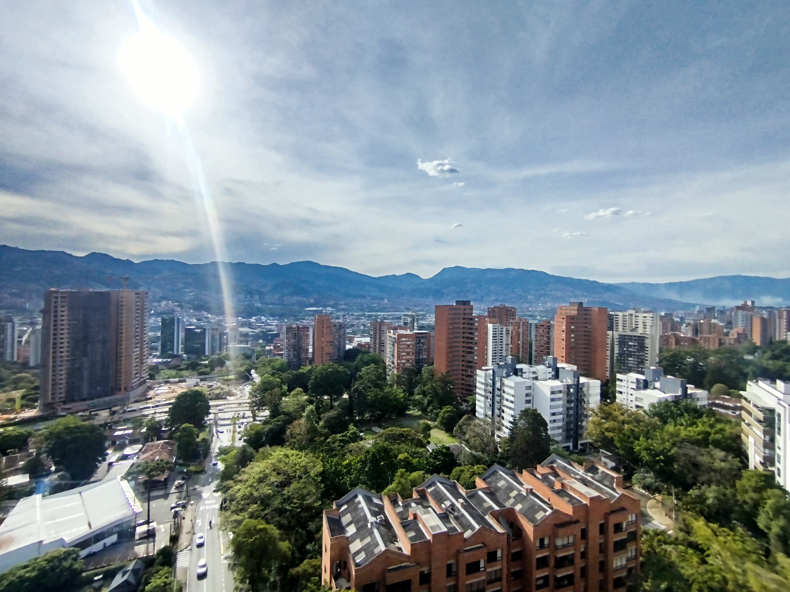 Apartamento en arriendo en Los Balsos, Poblado, Medellín — foto 1 de 20