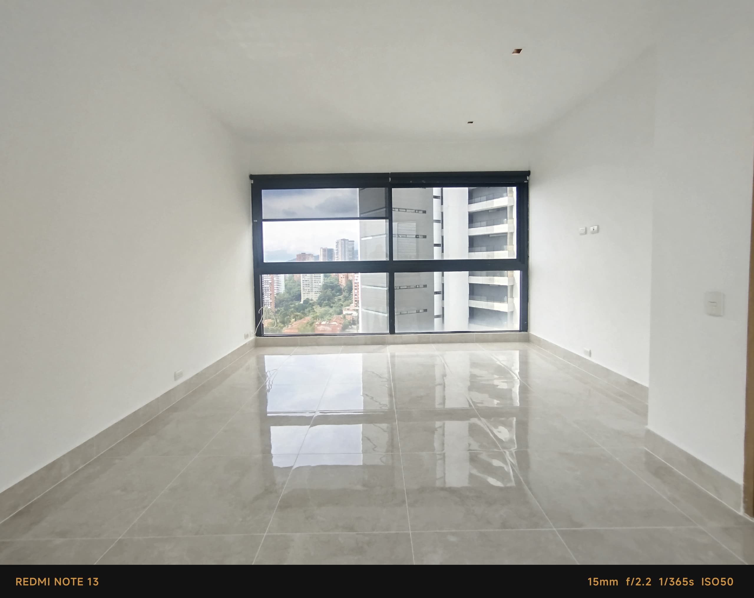 Apartaestudio en arriendo en San Lucas, Poblado, Medellín — foto 2 de 16