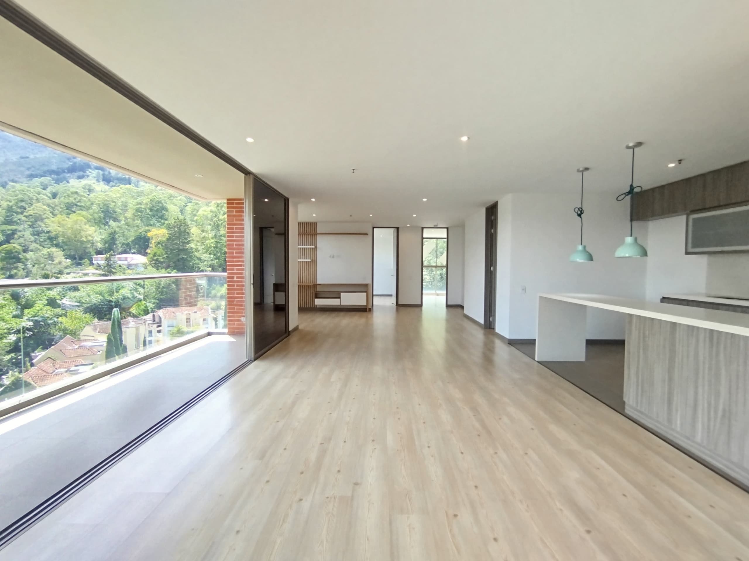 Apartamento en arriendo en La Cola Del Zorro, Poblado, Medellín — foto 3 de 20