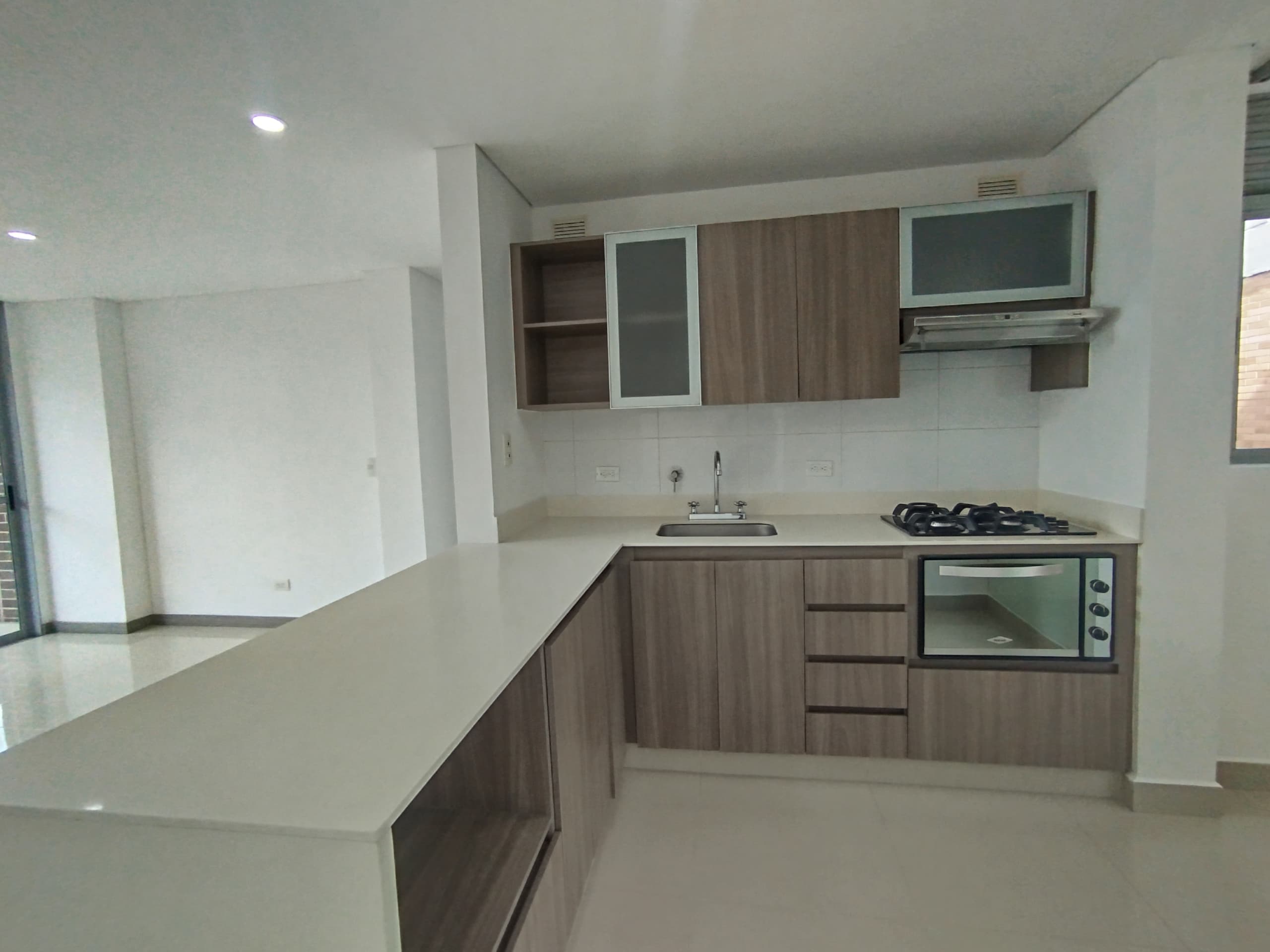 Apartamento en arriendo en Ciudad Del Rio, Medellín — foto 2 de 20
