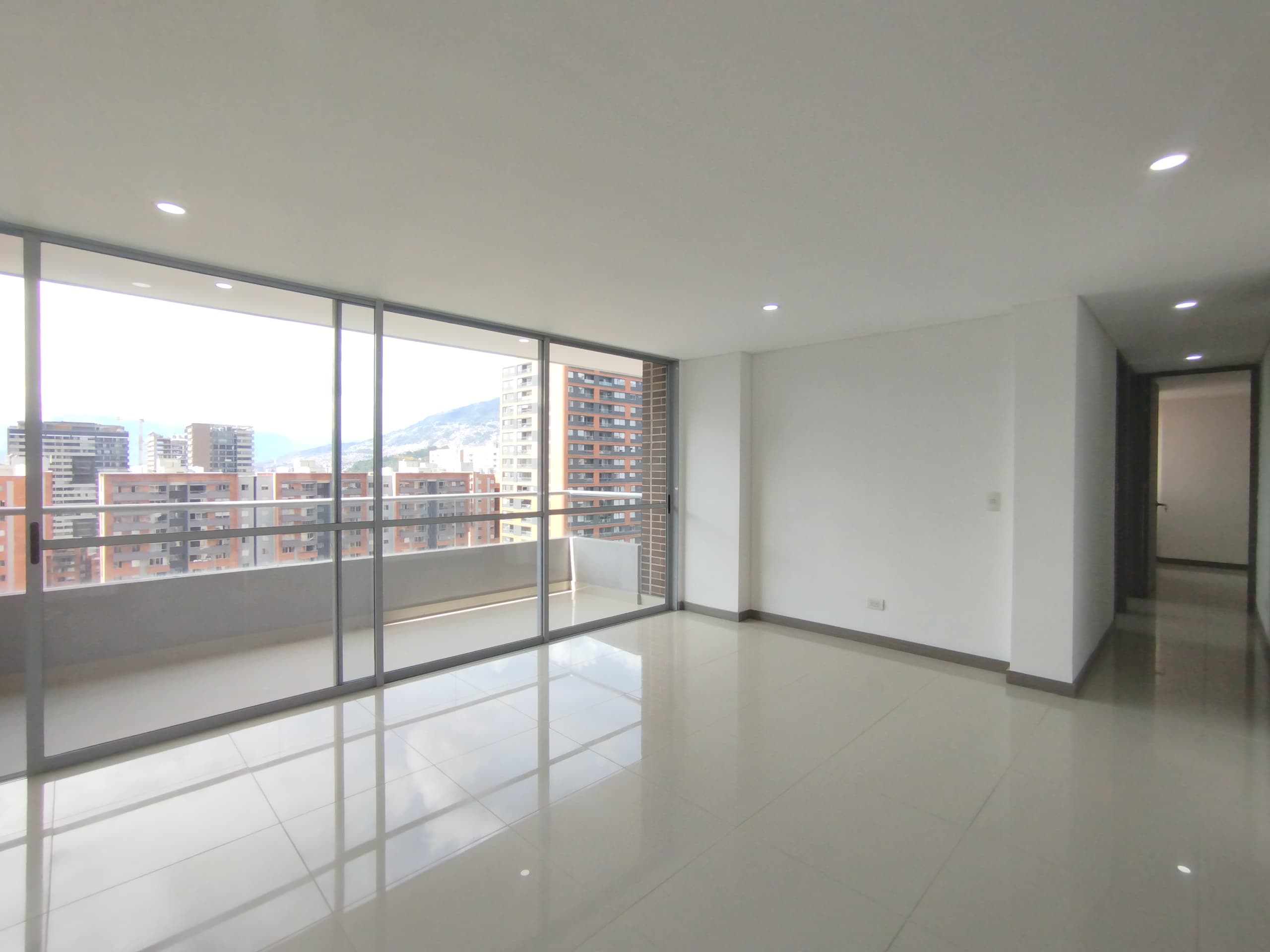 Apartamento en arriendo en Ciudad Del Rio, Medellín — foto 4 de 20