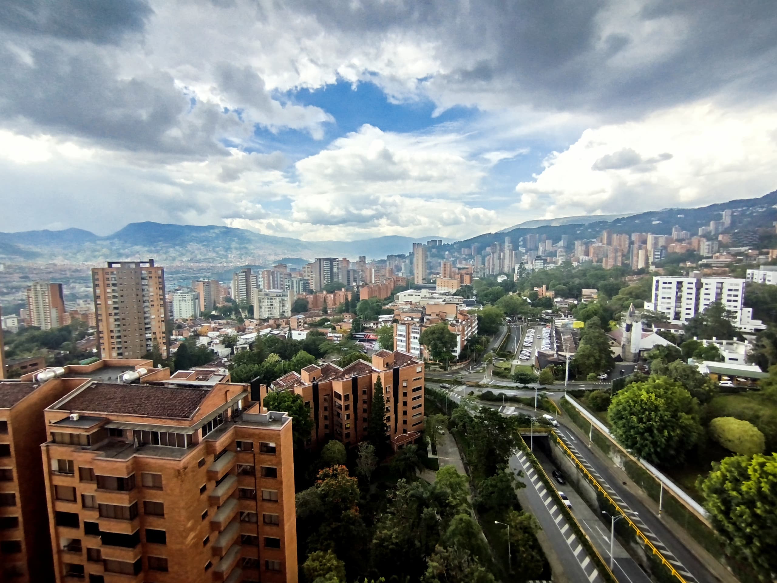 Apartamento en arriendo en Transversal Inferior, Poblado, Medellín — foto 5 de 20