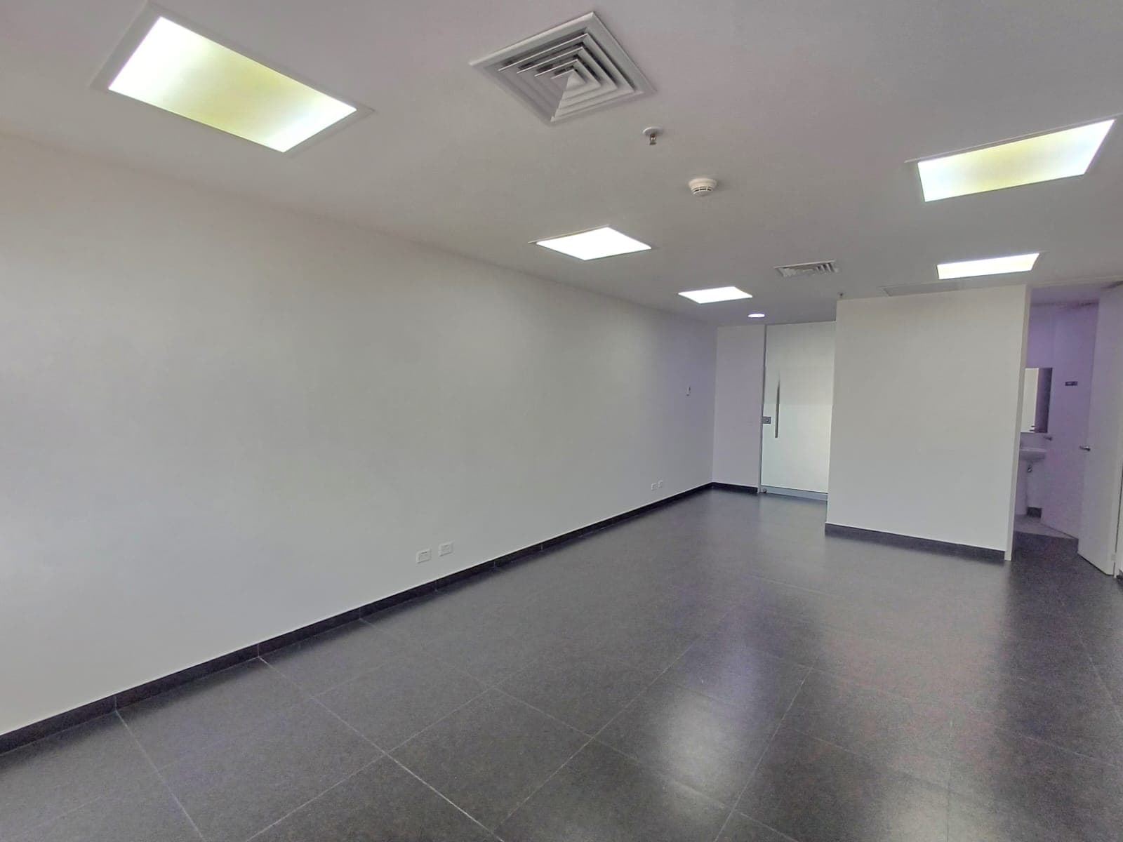 Oficina en arriendo en Las Vegas, Envigado — foto 5 de 13