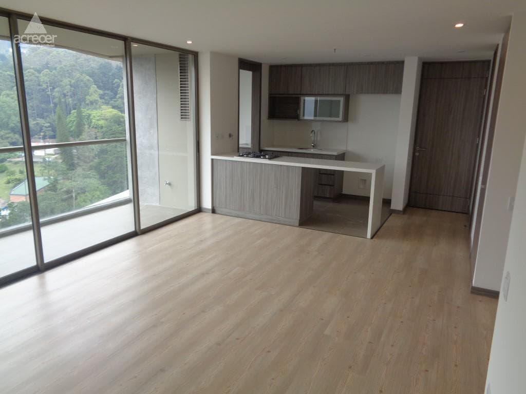 Apartamento en arriendo en La Cola Del Zorro, Poblado, Medellín — foto 4 de 20