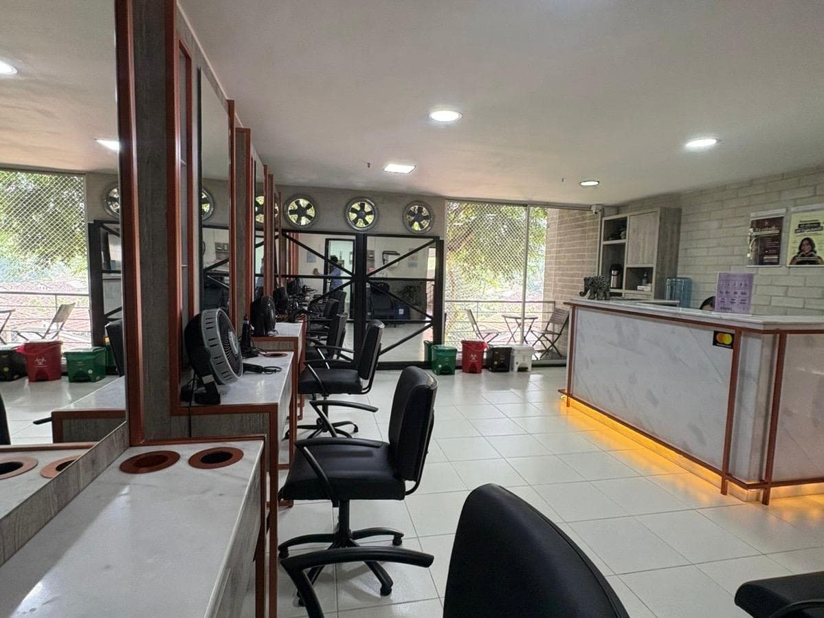Oficina en arriendo en Envigado — foto 2 de 12