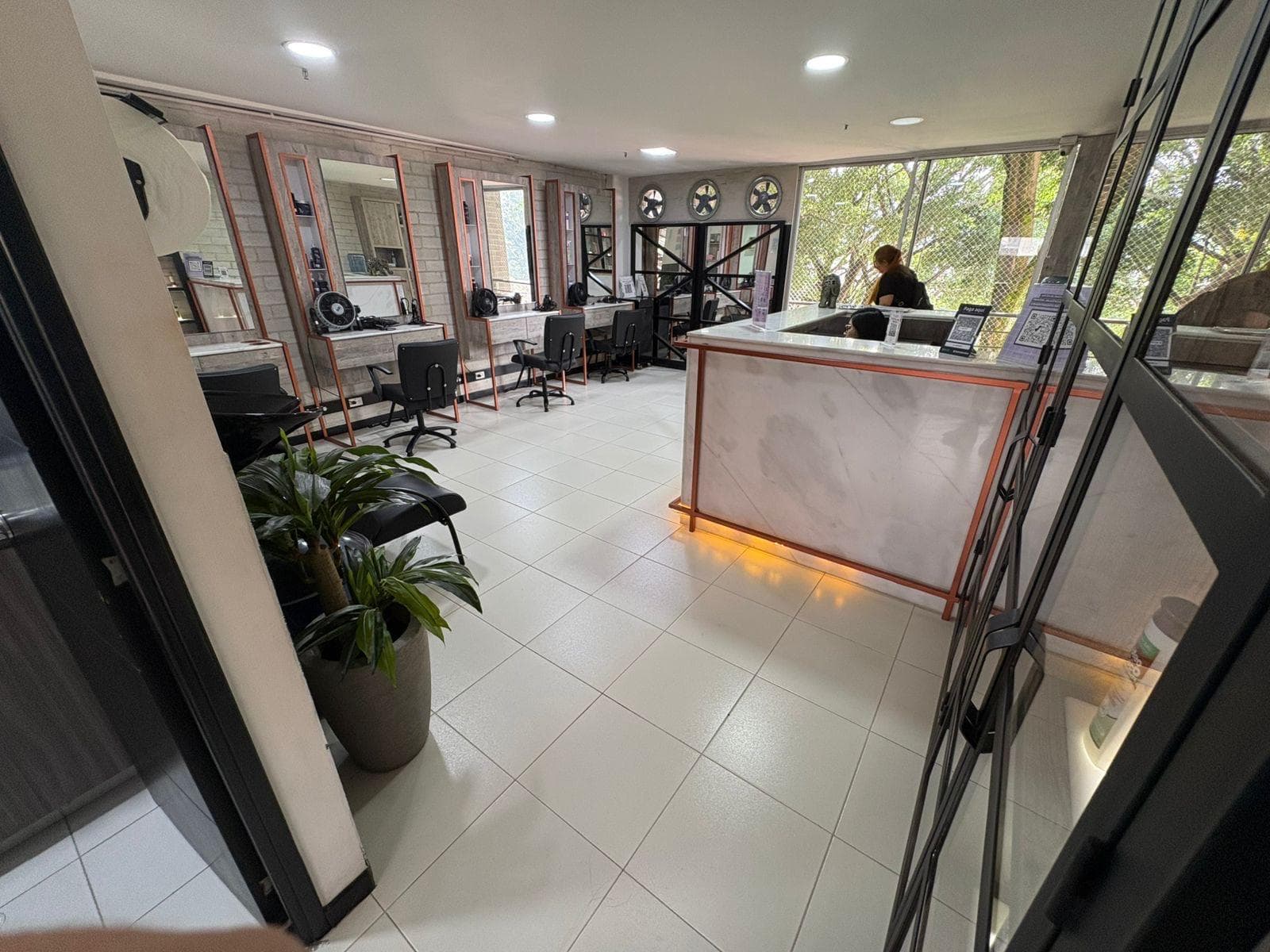 Oficina en arriendo en Envigado — foto 3 de 12