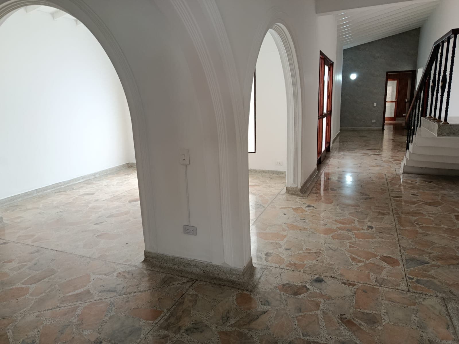 Casa Vivienda en arriendo en La Castellana, Laureles, Medellín — foto 4 de 20
