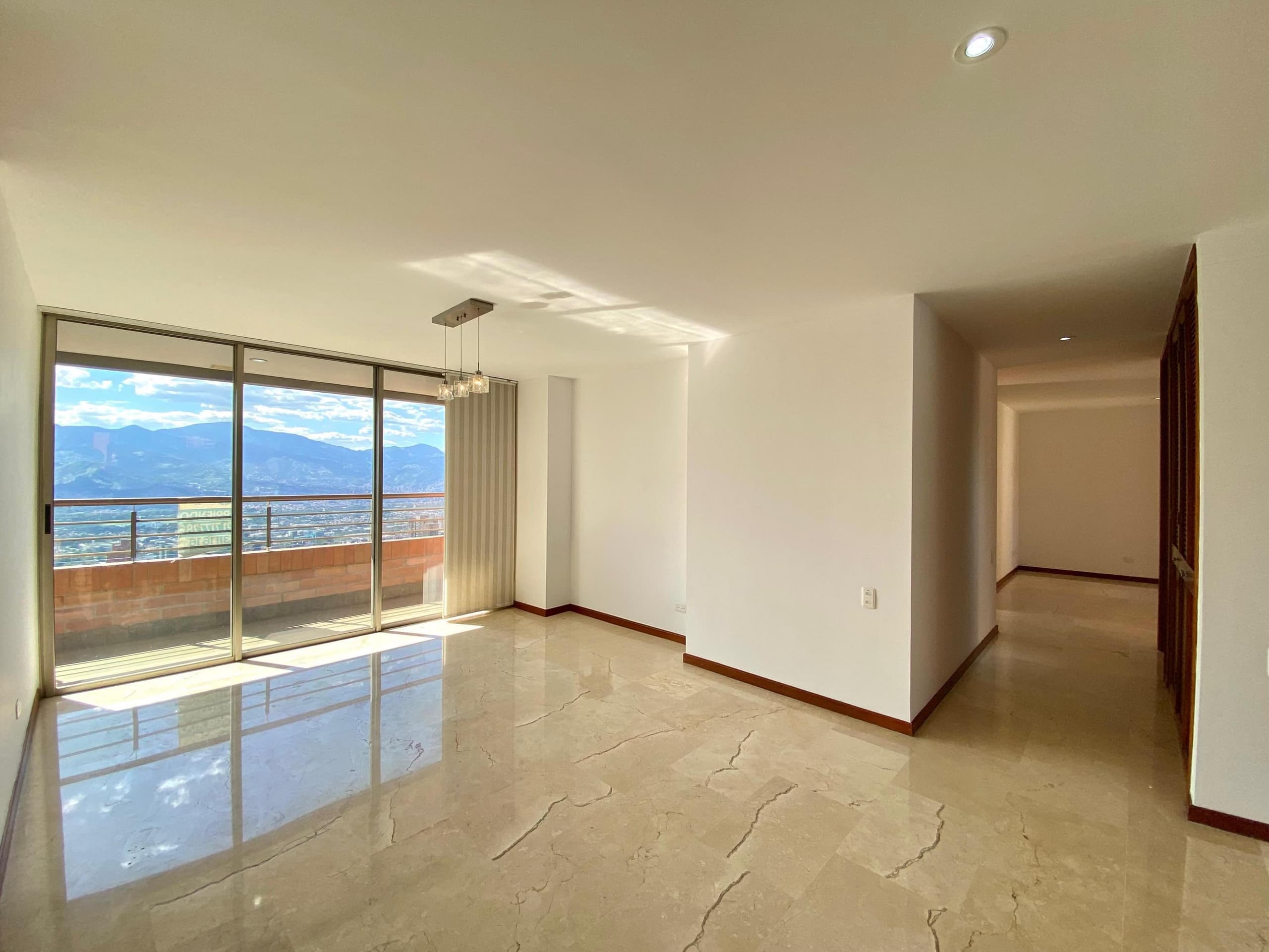 Apartamento en arriendo en El Tesoro, Poblado, Medellín — foto 4 de 20