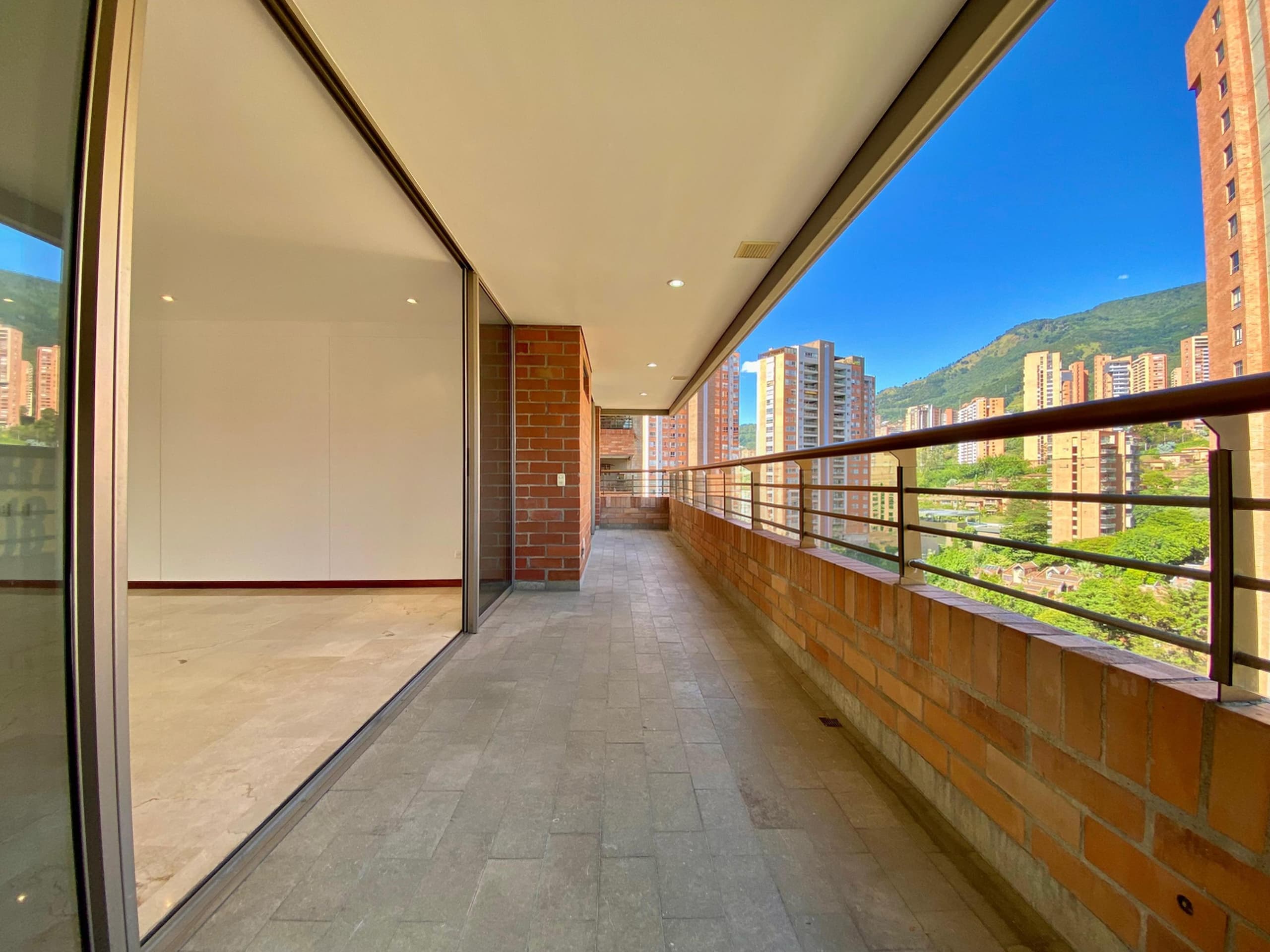 Apartamento en arriendo en El Tesoro, Poblado, Medellín — foto 5 de 20