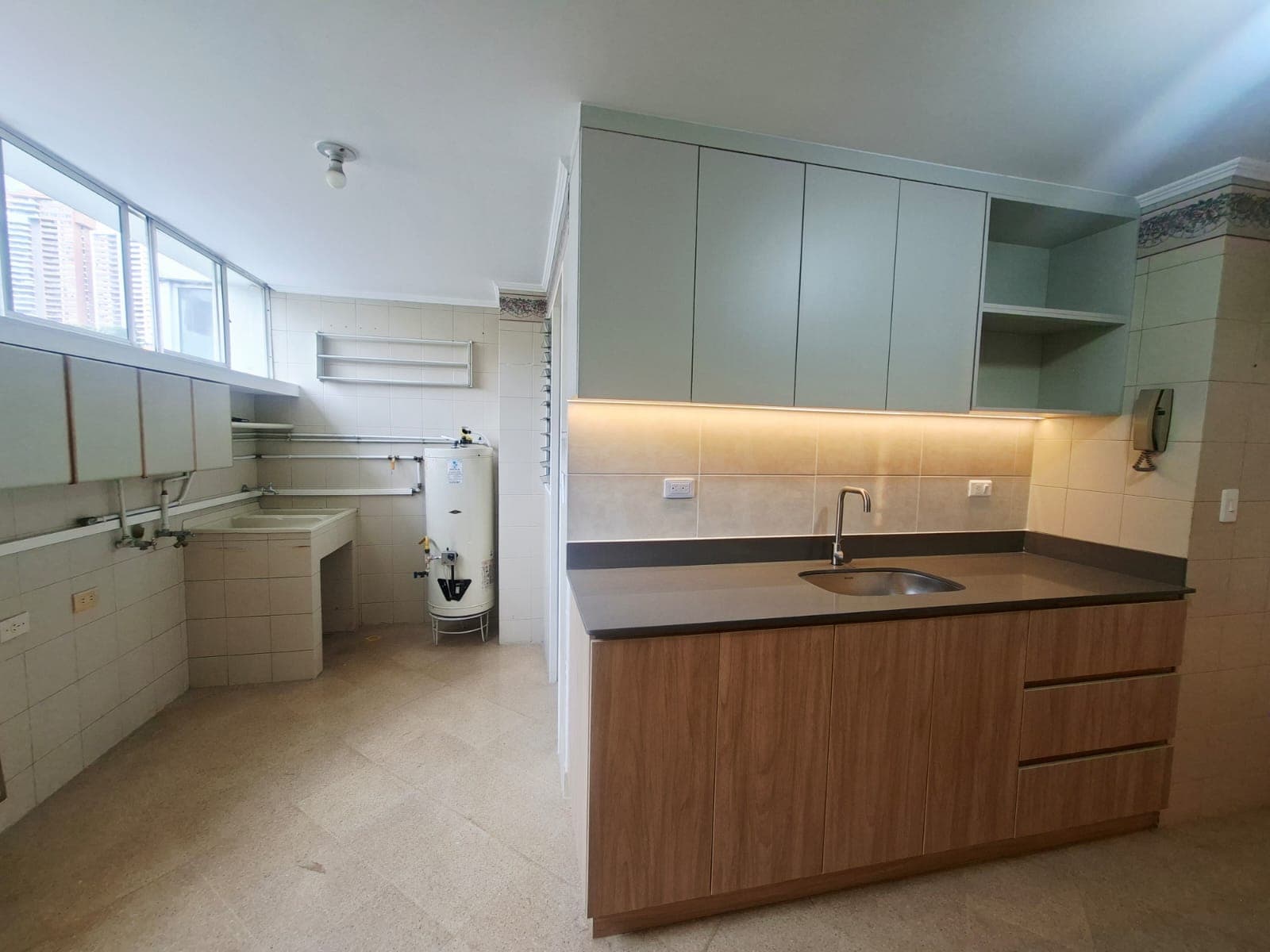 Apartamento en arriendo en El Tesoro, Poblado, Medellín — foto 3 de 19
