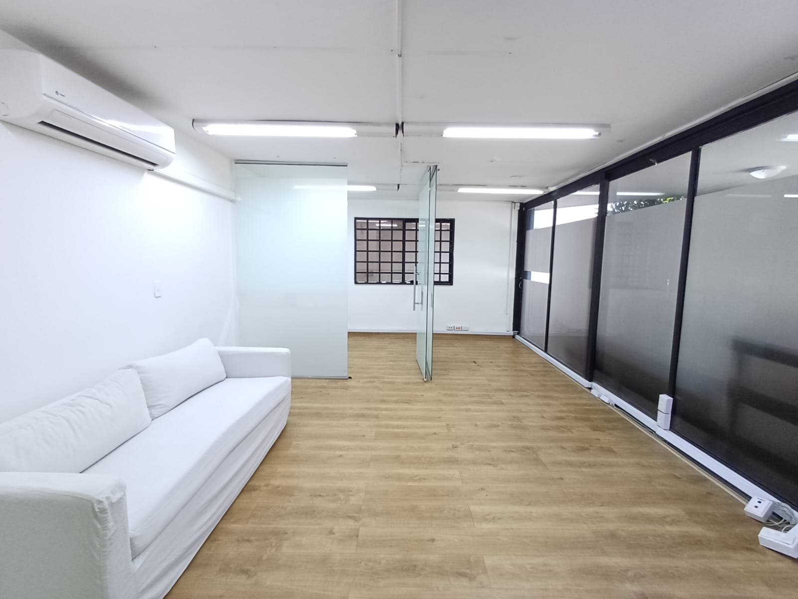 Casa Comercial en arriendo en Astorga, Poblado, Medellín — foto 4 de 20