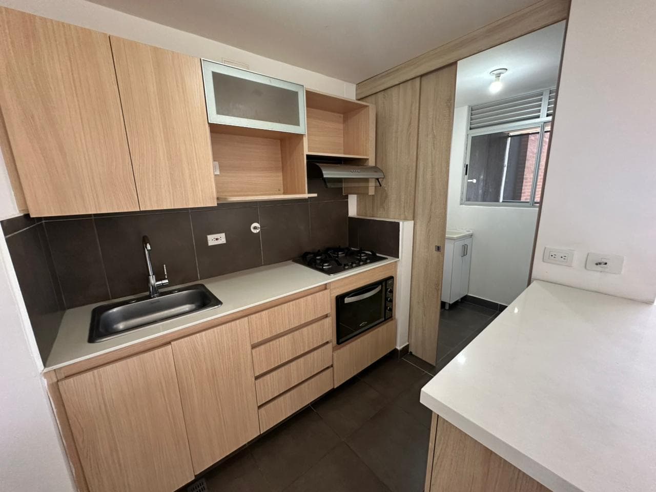 Apartamento en arriendo en El Esmeraldal, Envigado — foto 1 de 13